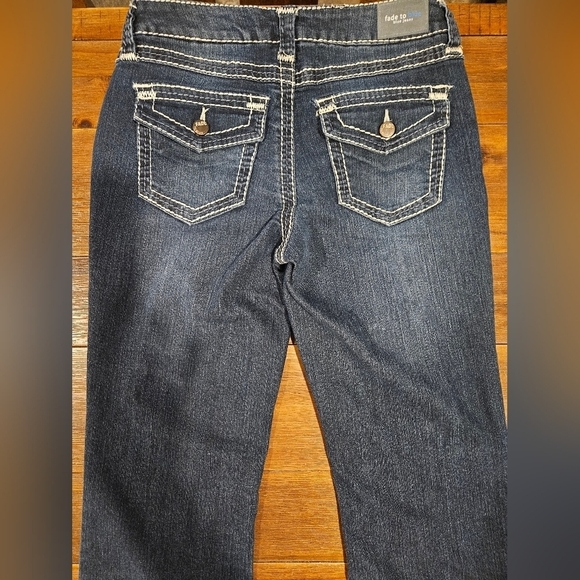 FADE TO BLUE WOMEN'S MODERN FLAIR STRETCH TECHNOLOGY BOLD STITCH JEANS SIZE 29 - Picture 13 of 16